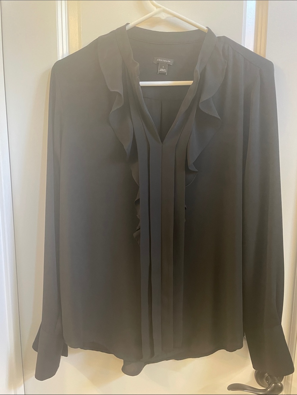 Ann Taylor Black Ruffle V-Neck Pleated Blouse